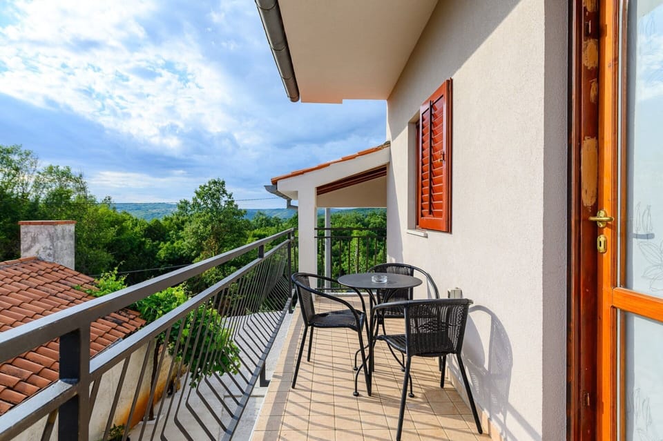 Apartment | Balcony