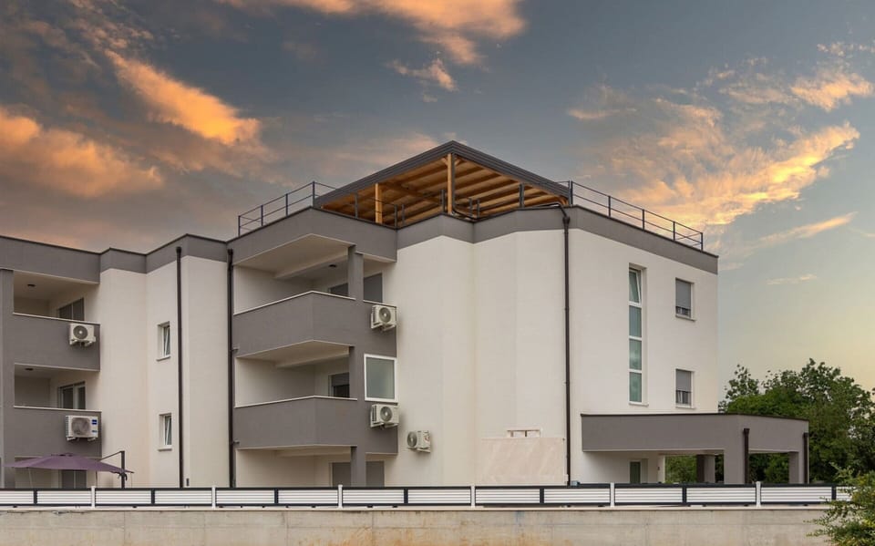 Apartment | Exterior