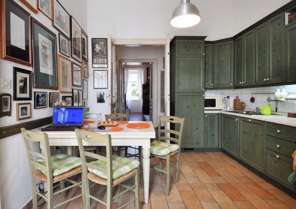 Apartment | Dining