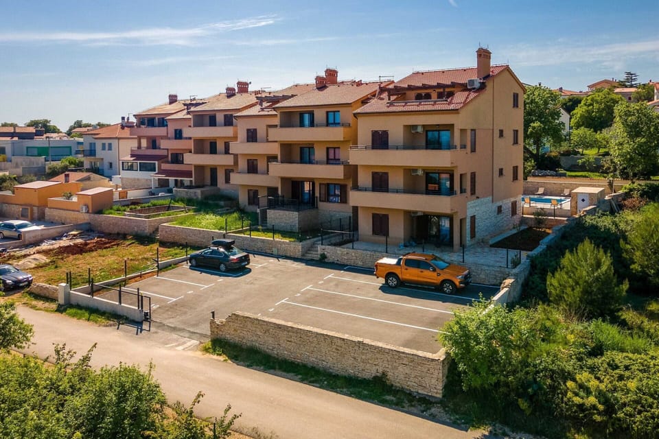 Apartment | Exterior