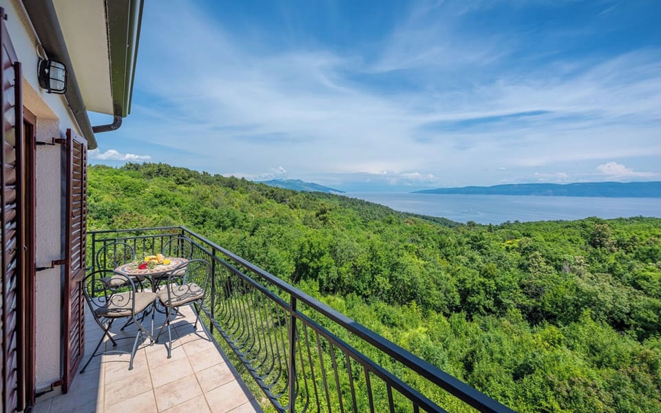 Apartment | Balcony