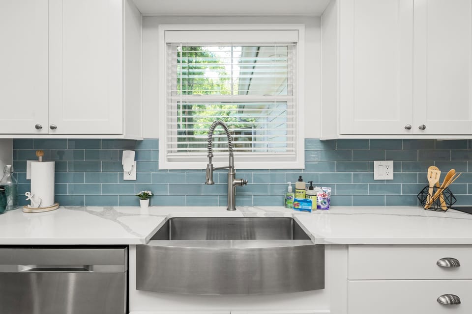 Farm-style sink with a lovely backyard view w all cleaning essentials provided!!