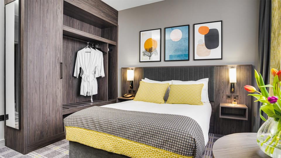 Double Room | Premium bedding, in-room safe, desk, blackout drapes