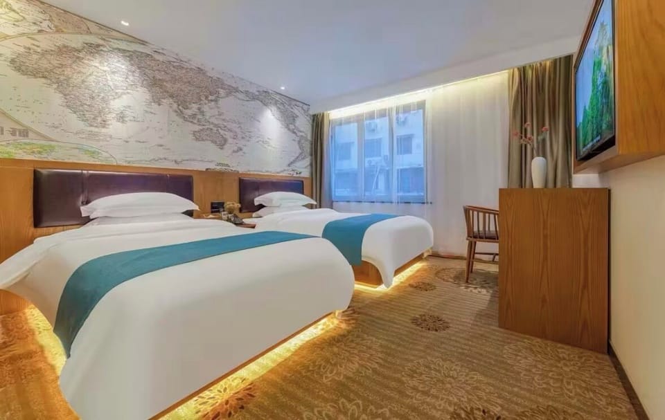 Basic Double Room | Desk, laptop workspace, free WiFi, bed sheets