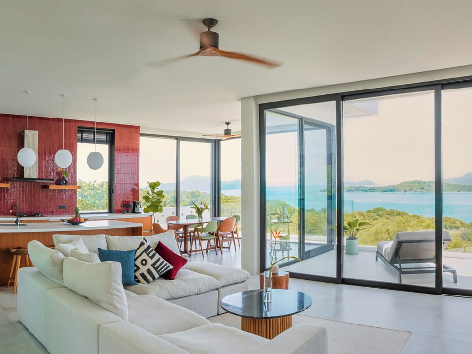 Encanto - Living Room Panorama