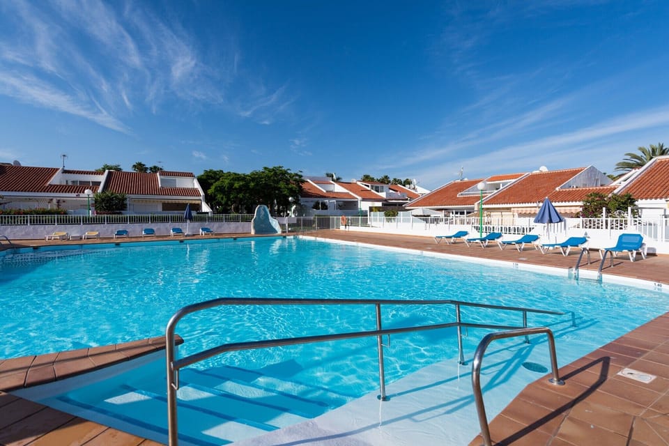 Holiday Home Swimming Pool