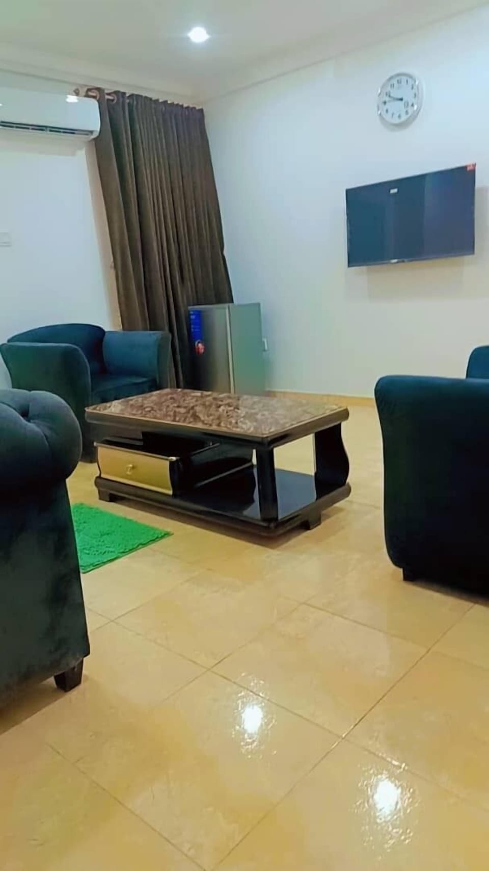 Luxury Single Room, Canal View | Living area