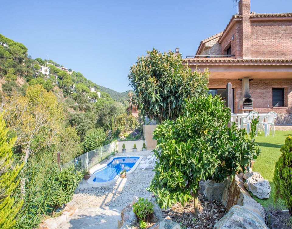 Villa | Exterior