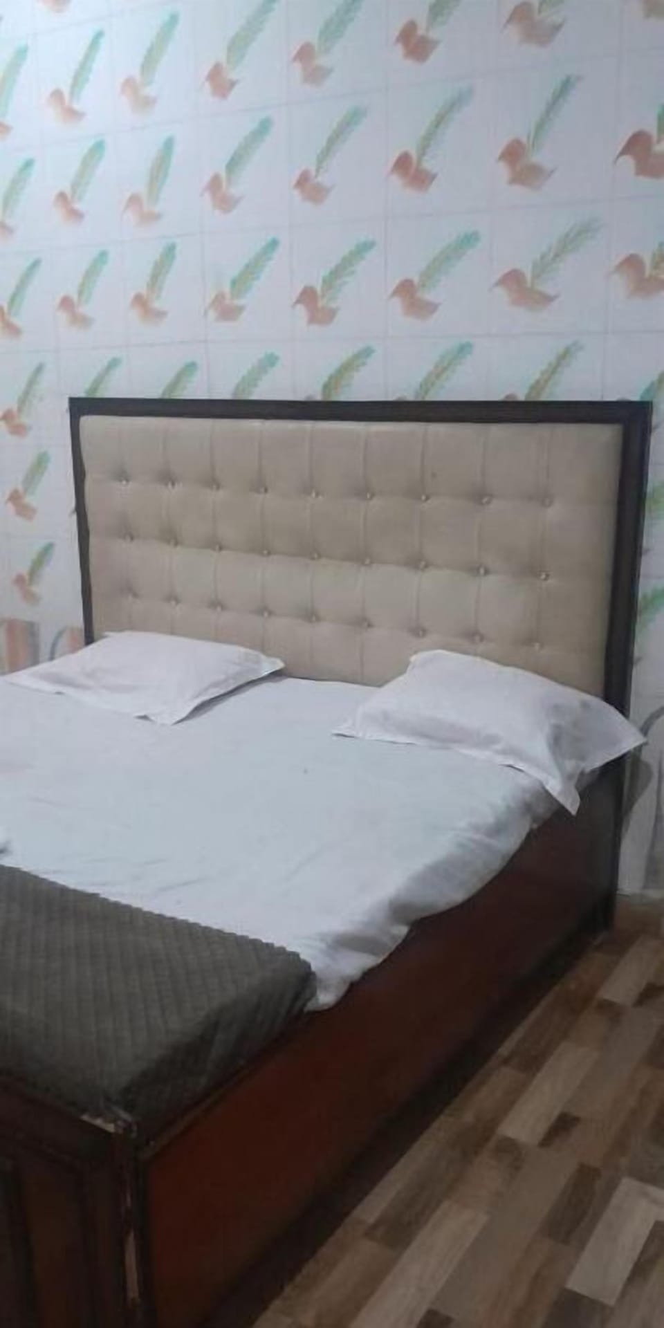 Comfort Double Room | Laptop workspace, free WiFi
