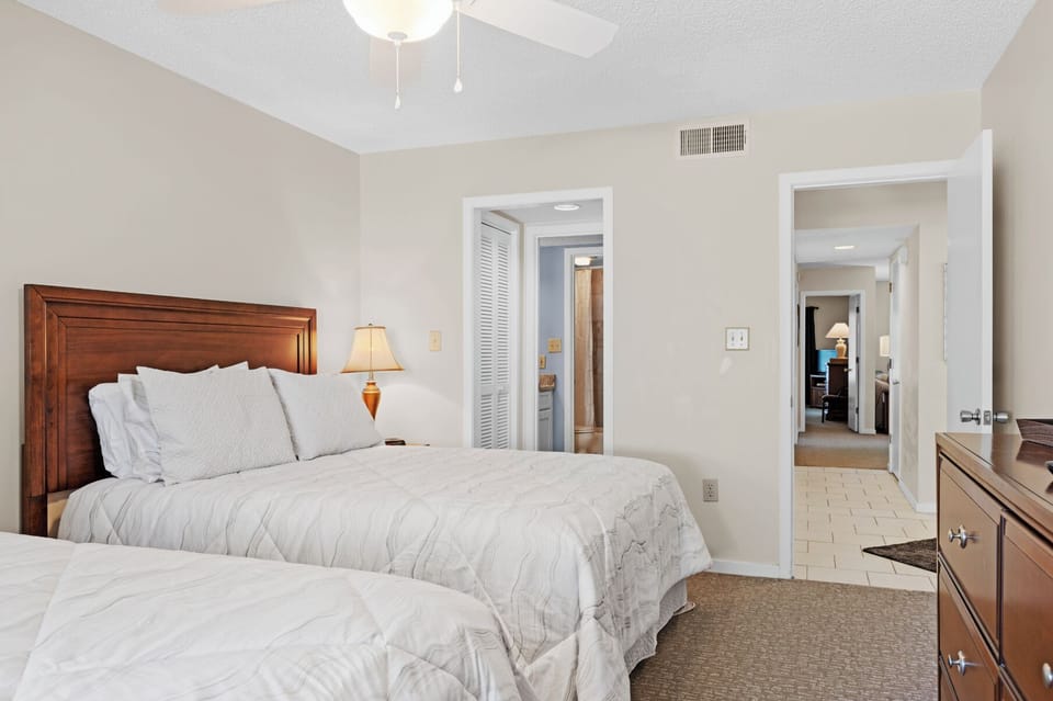 Queen beds in 3rd Bedroom