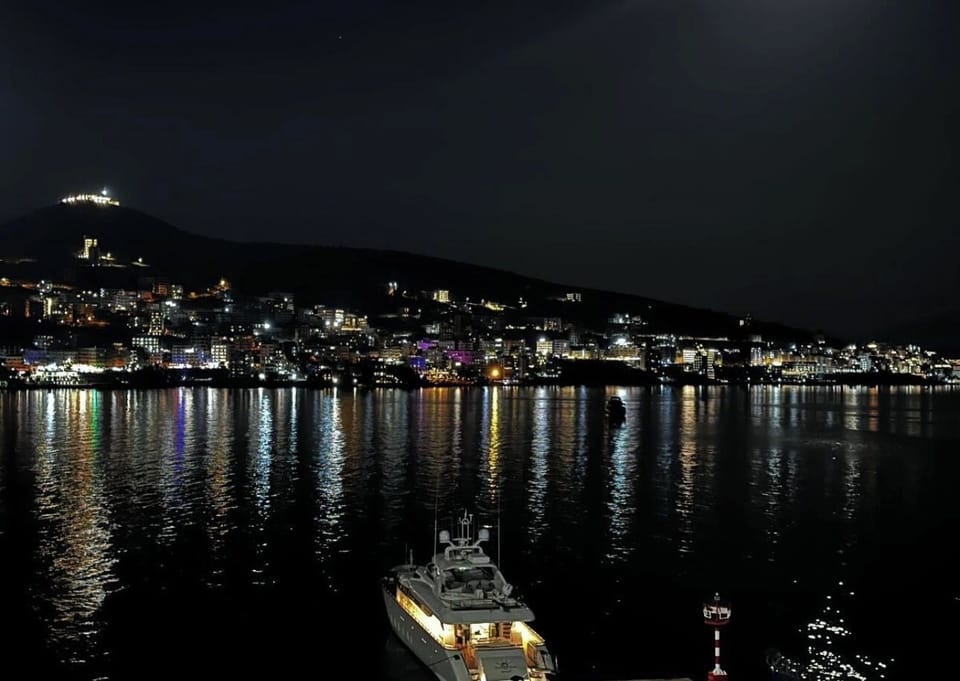 The White Troy Hotel in Sarandë