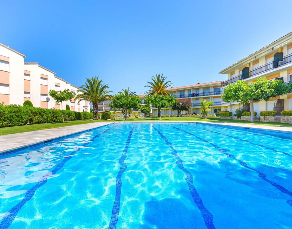 Apartment | Pool | Outdoor pool