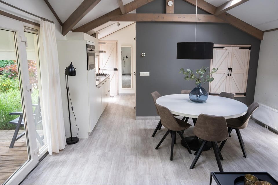 Cottage in Veluwe Near Speulderbos Forest House in Ermelo