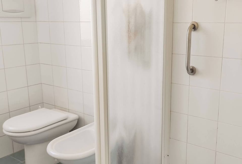 Shared Dormitory, 1 Bedroom, Balcony, City View | Bathroom