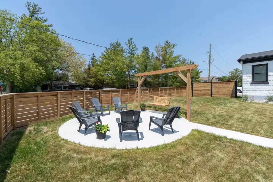 Private Backyard with Fire Pit & Swing!