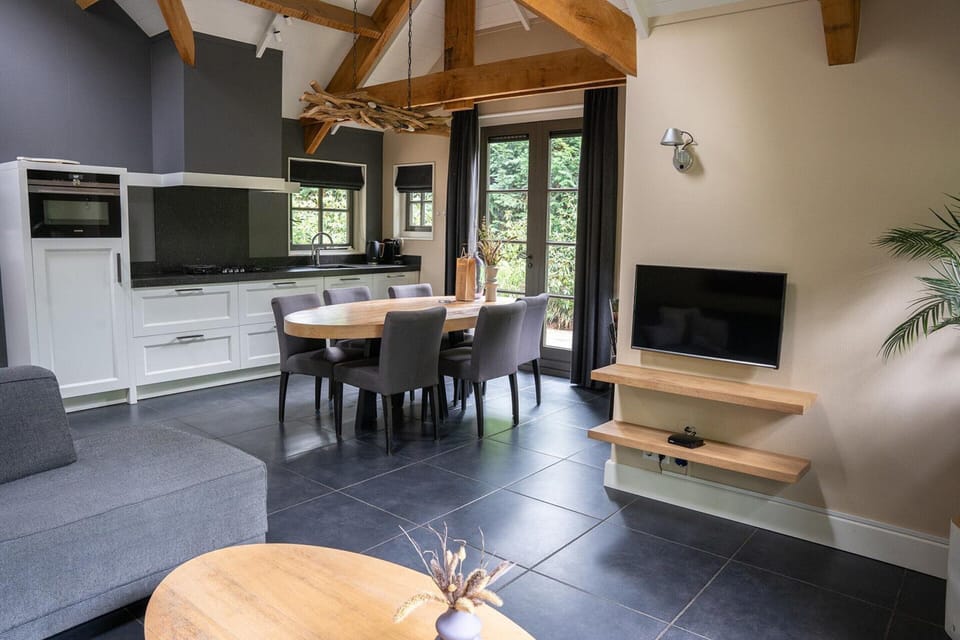 House | Dining