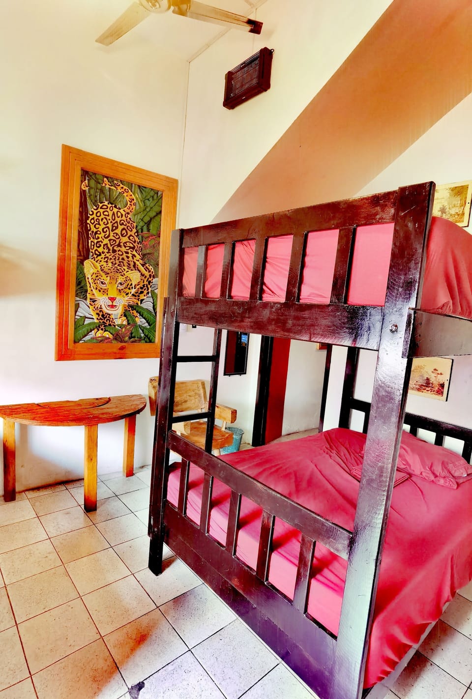 Basic Shared Dormitory, Mixed Dorm, Ensuite | Egyptian cotton sheets, hypo-allergenic bedding, individually decorated