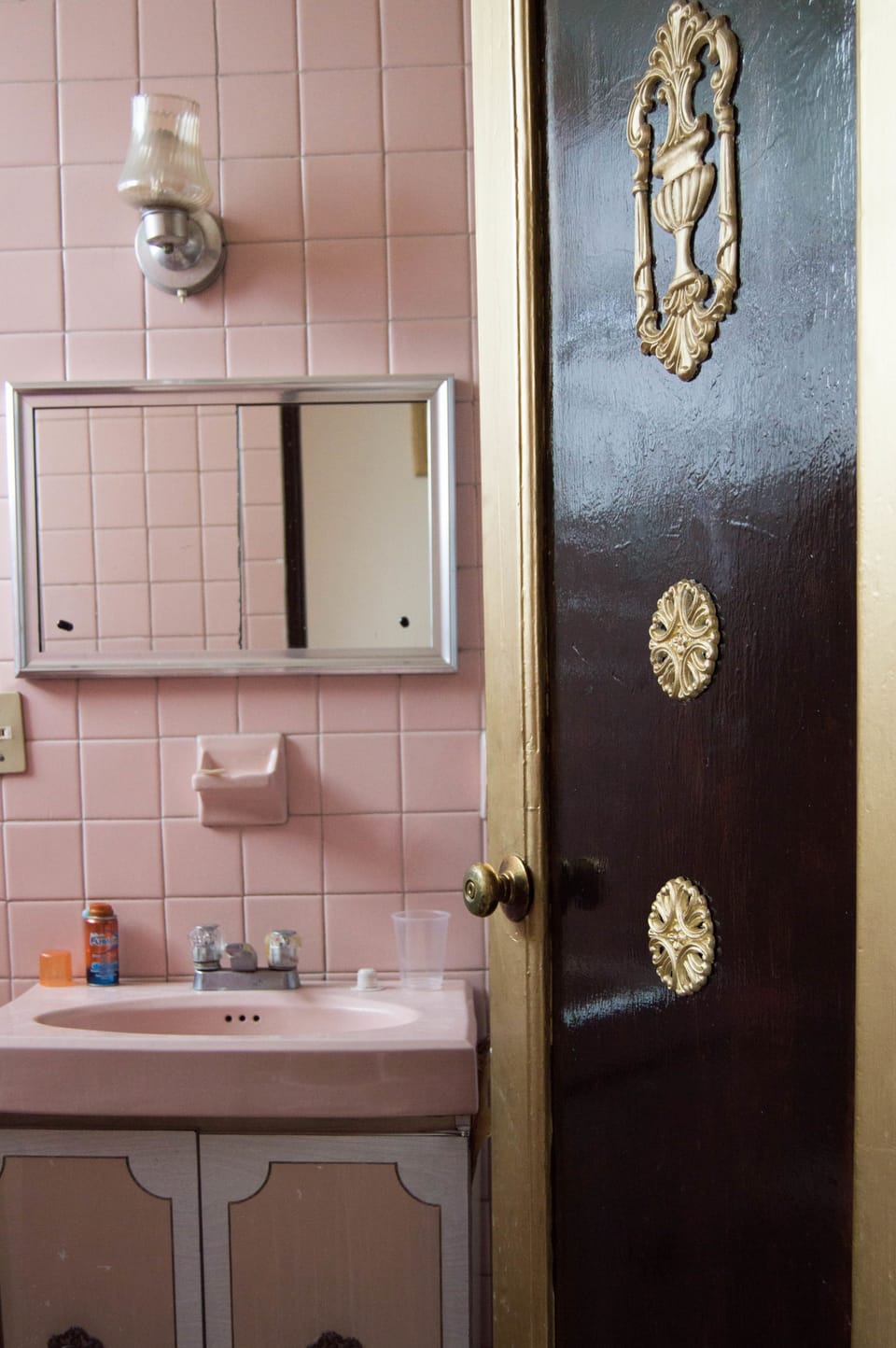Standard Double Room, 1 Double Bed with Sofa bed, Private Bathroom | Bathroom sink