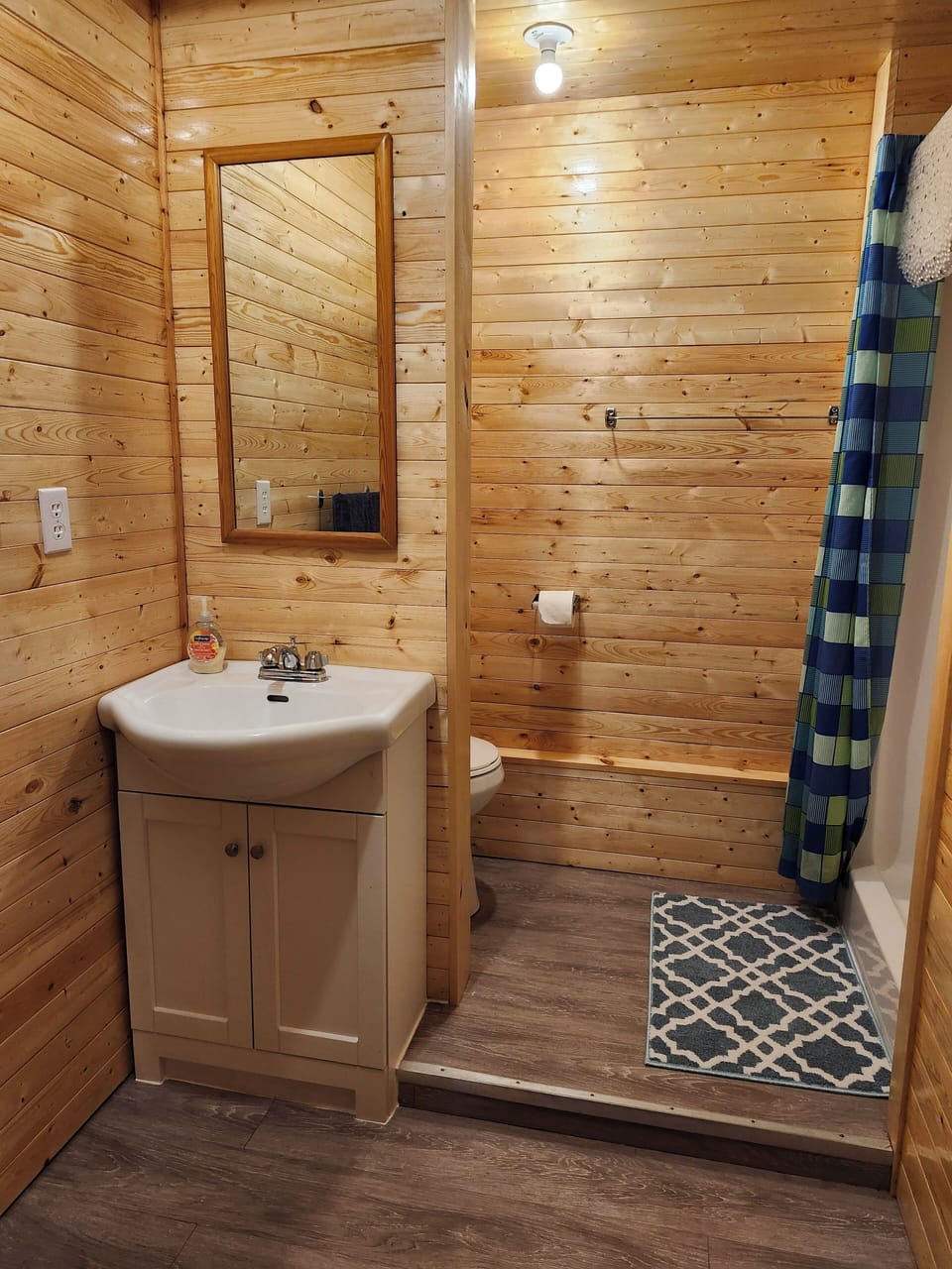 newly updated bathroom 