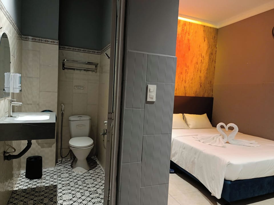 Basic Room | Soundproofing, free WiFi