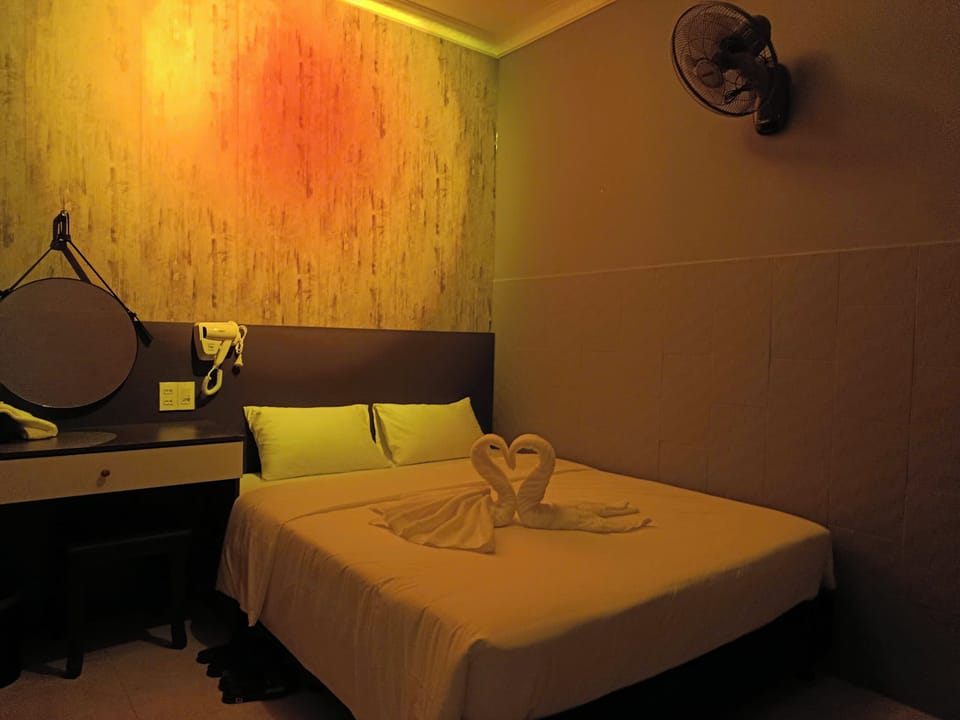 Basic Room | Soundproofing, free WiFi
