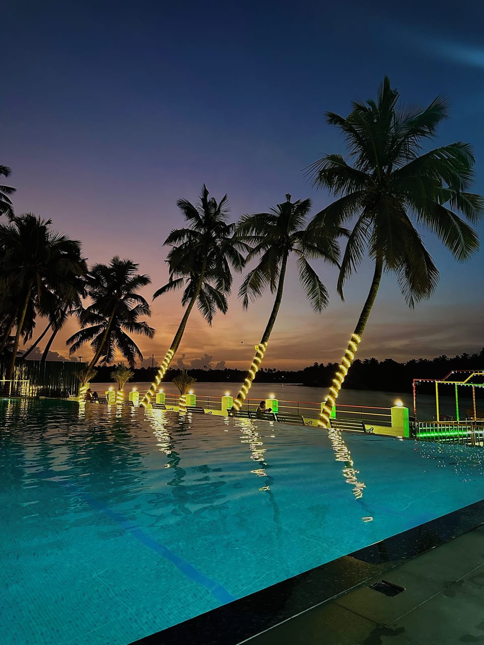 Infinity pool