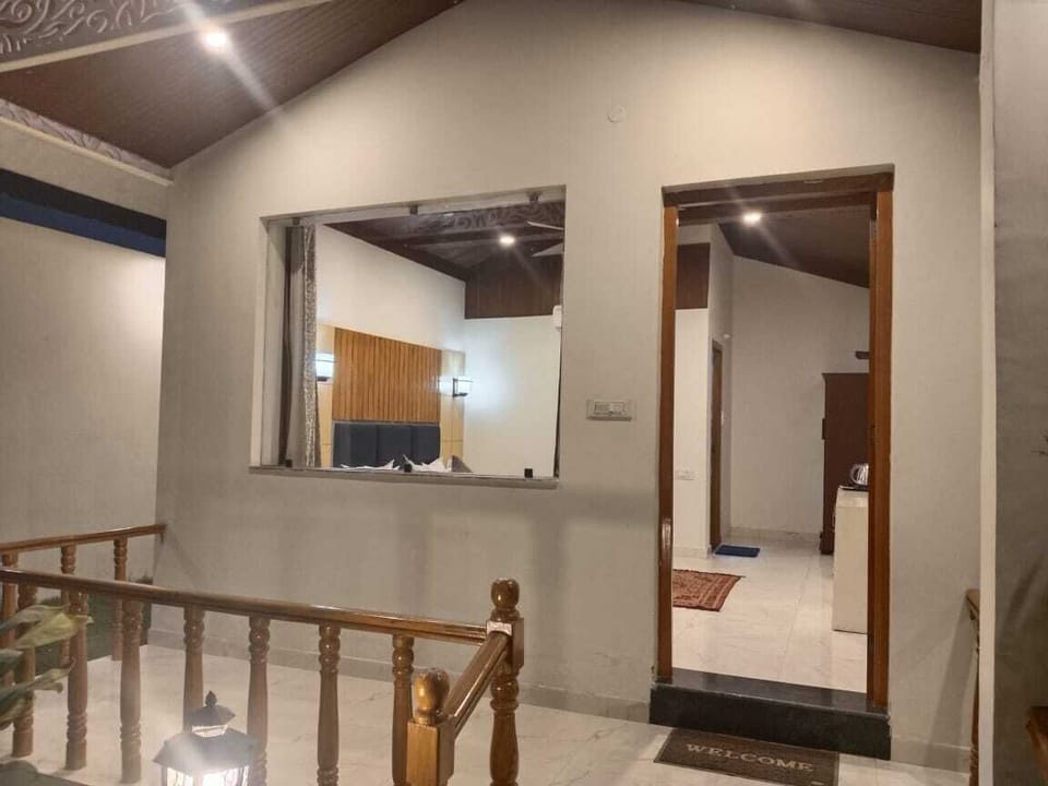 Luxury Cottage, 1 Queen Bed, Balcony, Garden View | Premium bedding, soundproofing, free WiFi, bed sheets