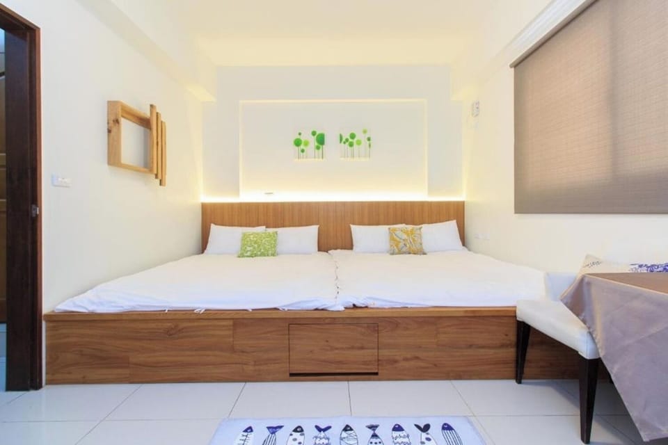 Quadruple Room | Blackout drapes, soundproofing, free WiFi, bed sheets