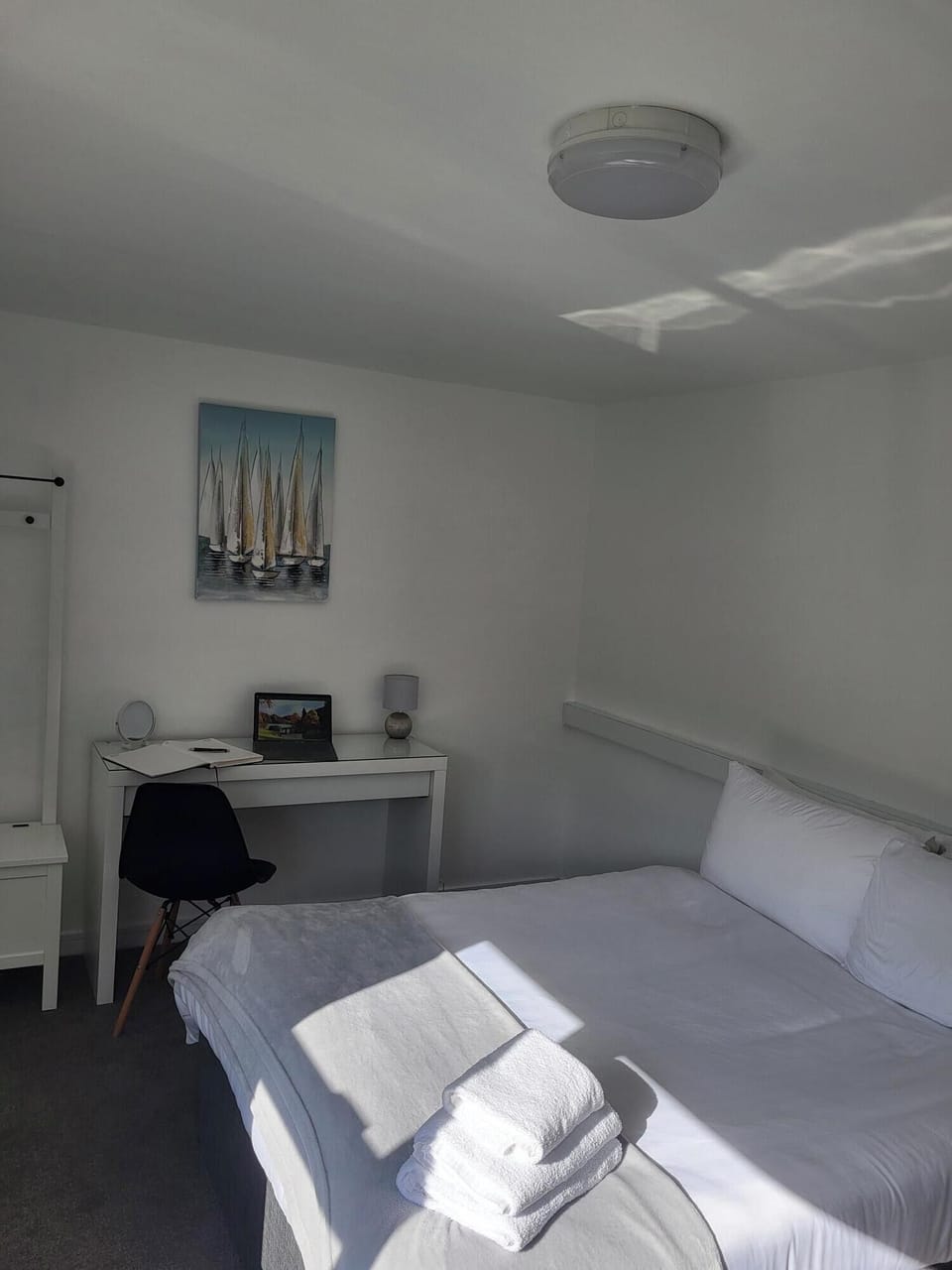 3 bedrooms, blackout drapes, iron/ironing board, free WiFi