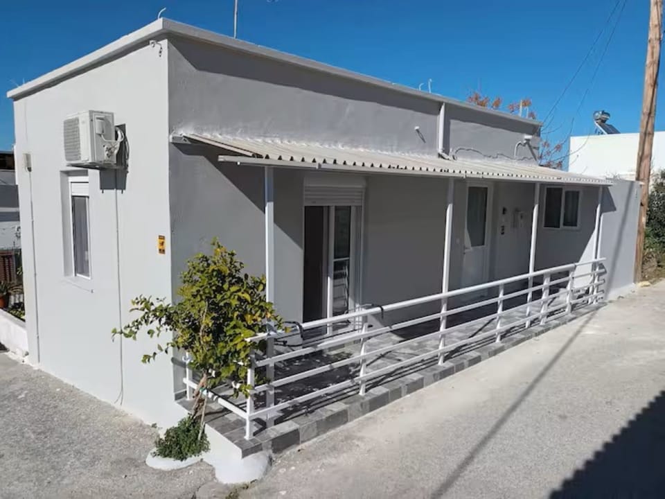 House | 1 bedroom, soundproofing