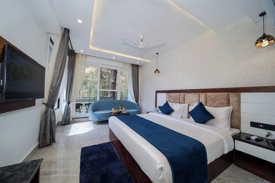 Superior Room, Balcony, Mountain View | Minibar, individually furnished, soundproofing, free WiFi