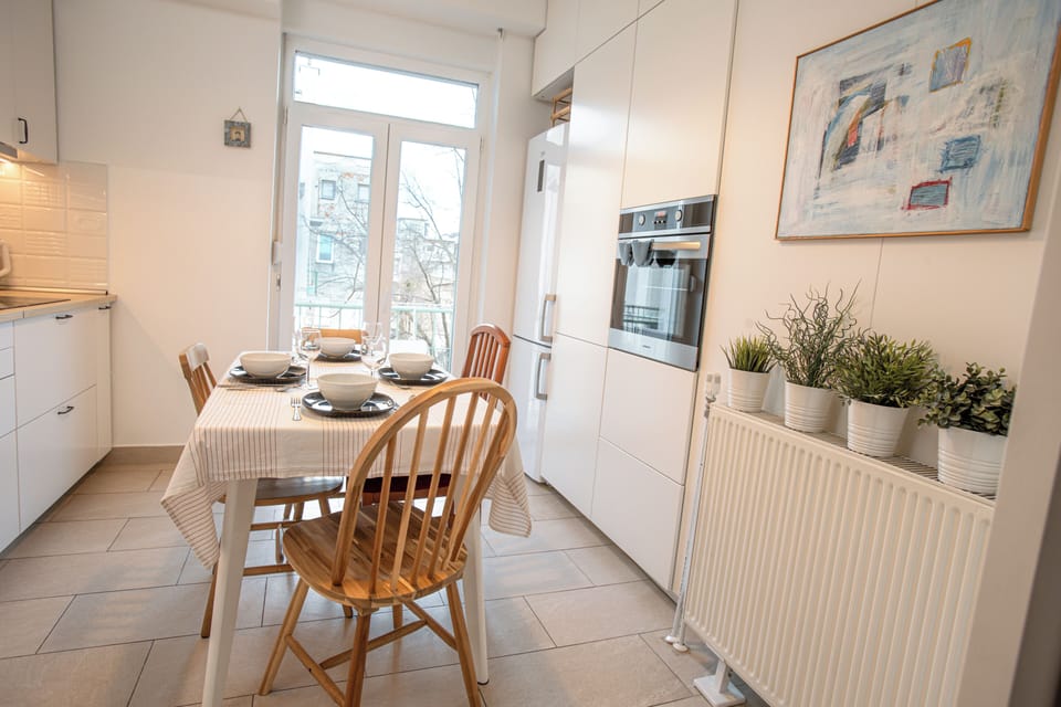 Superior Apartment, Balcony, City View | Private kitchen | Electric kettle
