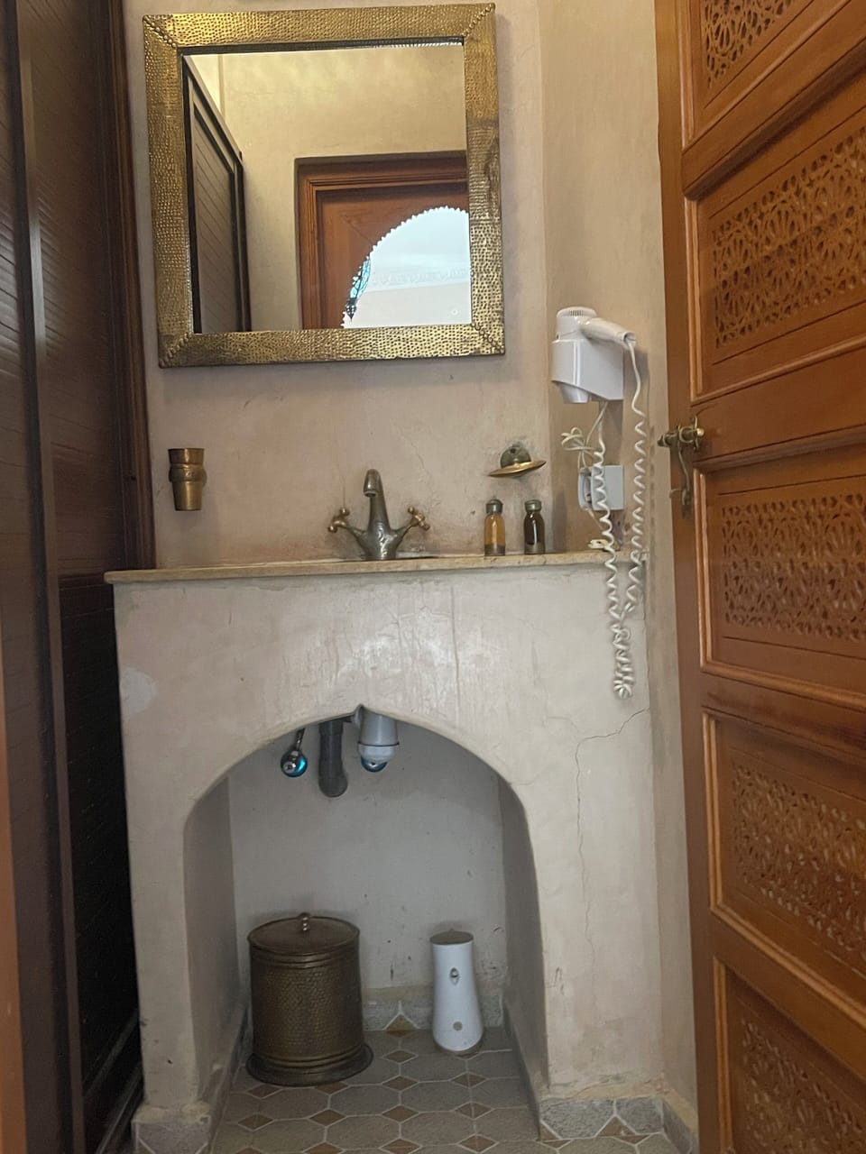 Family Quadruple Room, Patio, Courtyard View | Bathroom