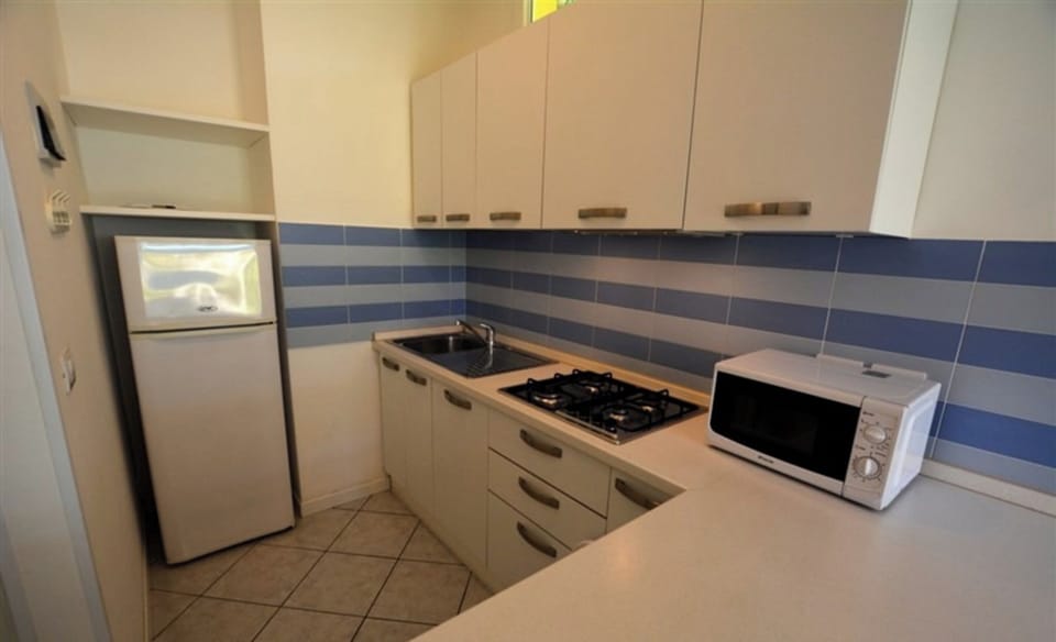 Villa, 3 Bedrooms, Patio, Garden View | Interior