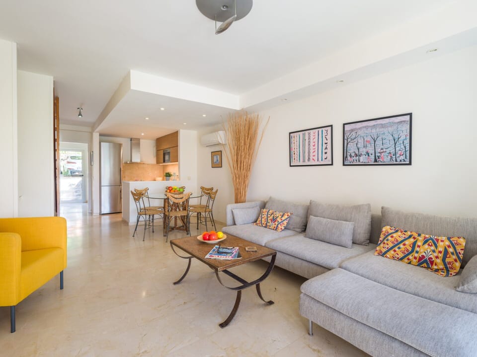 House | Living room