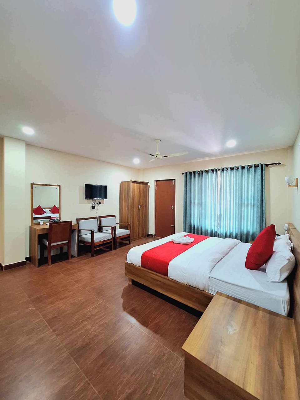 Deluxe Single Room, Balcony, Garden View | In-room safe, desk, laptop workspace, free WiFi