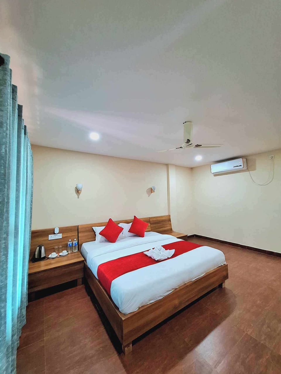Deluxe Single Room, Balcony, Garden View | In-room safe, desk, laptop workspace, free WiFi