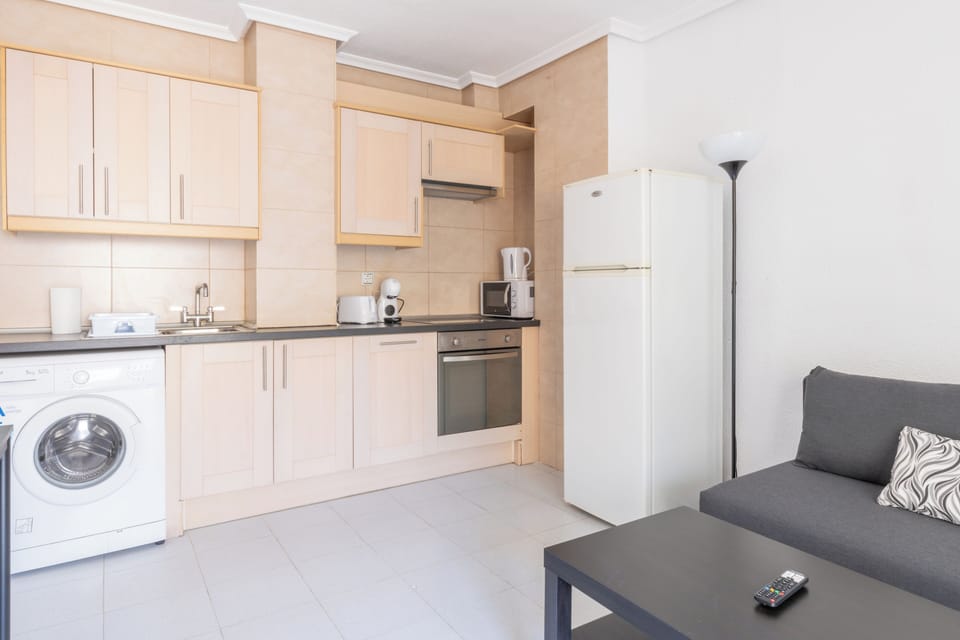 Apartment, 2 Bedrooms, Accessible, Balcony | Laundry