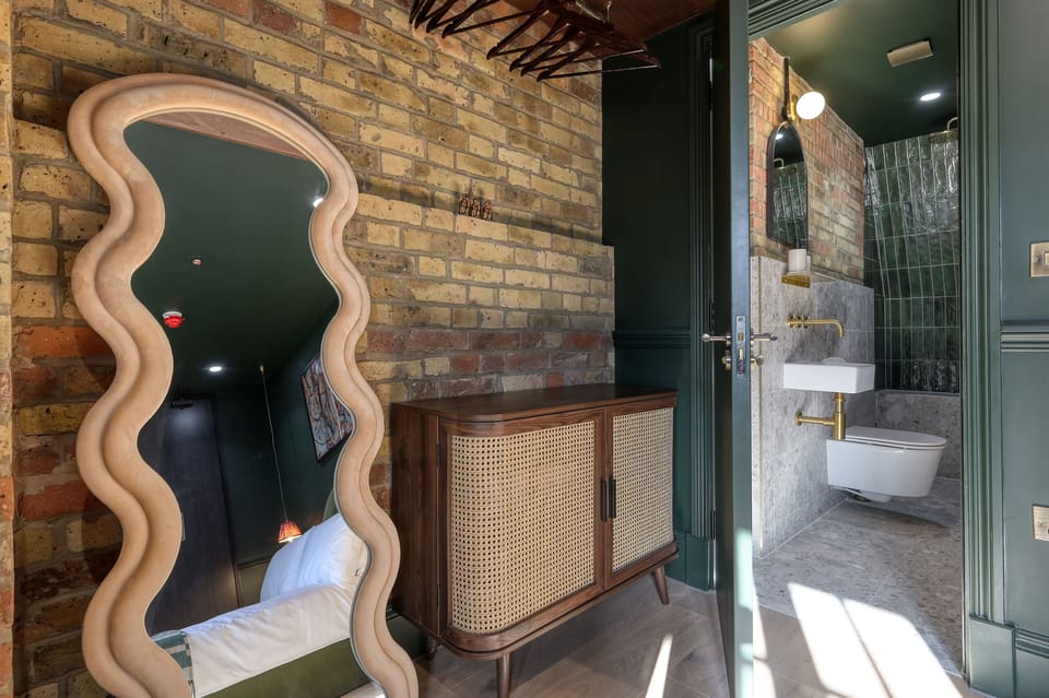 Classic Double Room | In-room safe, individually decorated, individually furnished