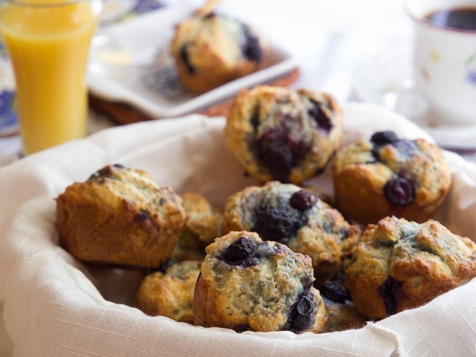 Free daily full breakfast