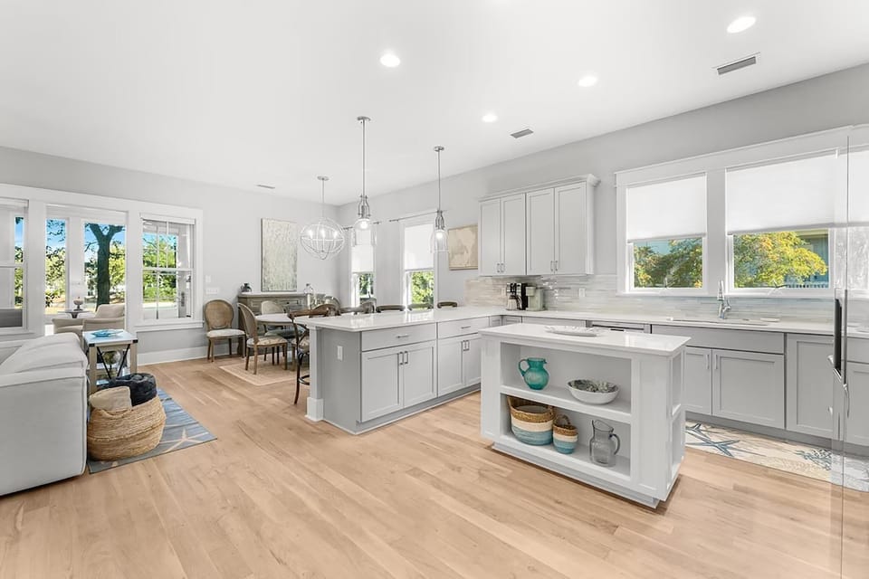 House, Multiple Beds (Pineapple & Palms) | Private kitchen | Oven, toaster