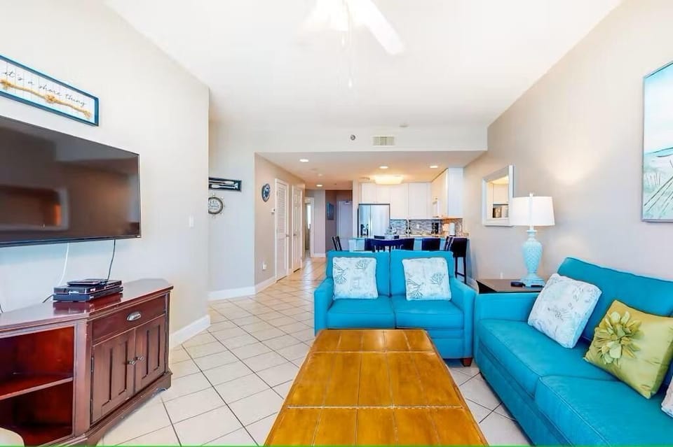 Condo, Multiple Beds (Lighthouse 914) | Living area