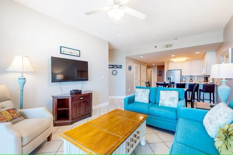 Condo, Multiple Beds (Lighthouse 914) | Living area