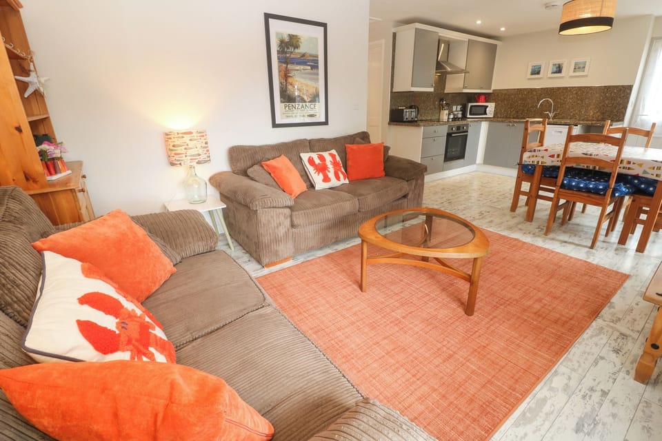 Cottage | Living area