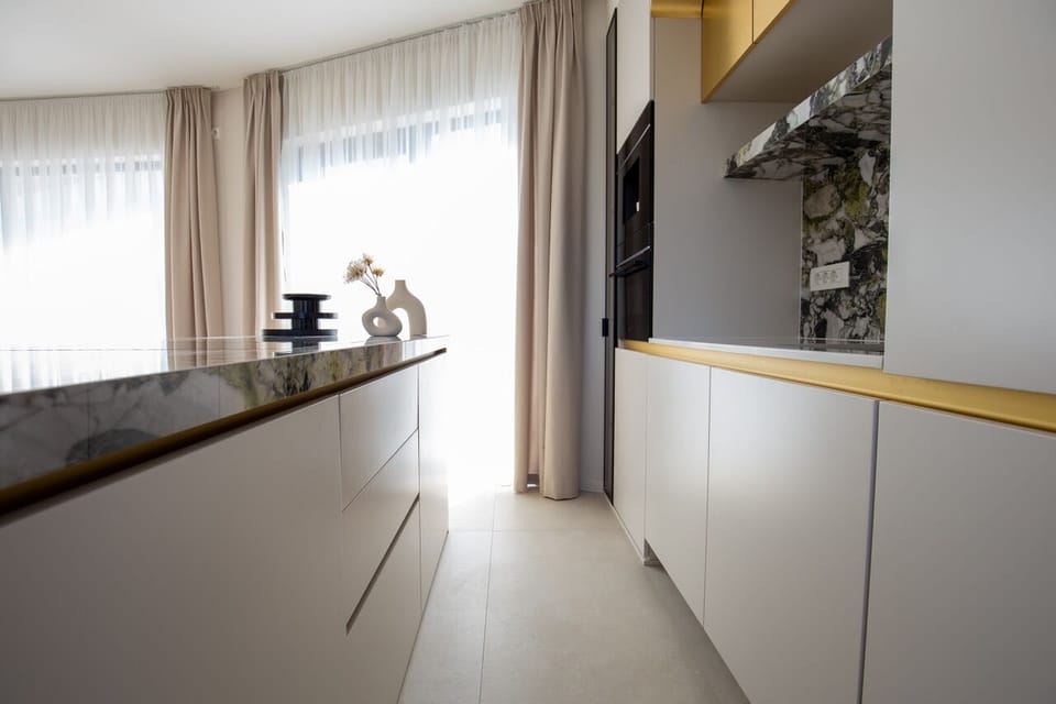 Deluxe Villa, Sea View | Private kitchen | Electric kettle, toaster