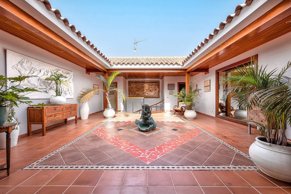Chalet | Reception