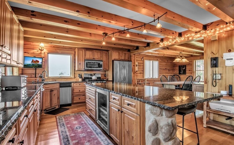 Large kitchen - fully stocked