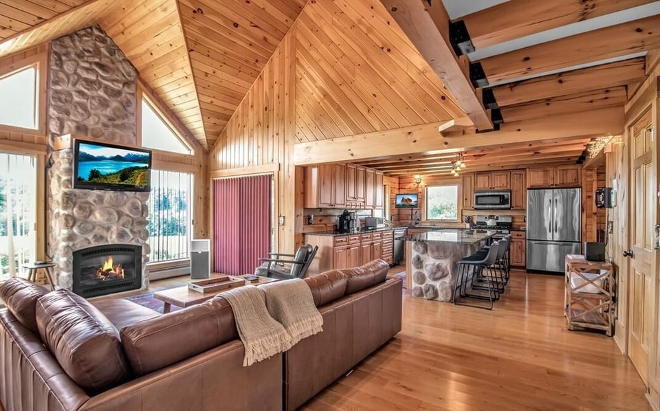 Main level living space