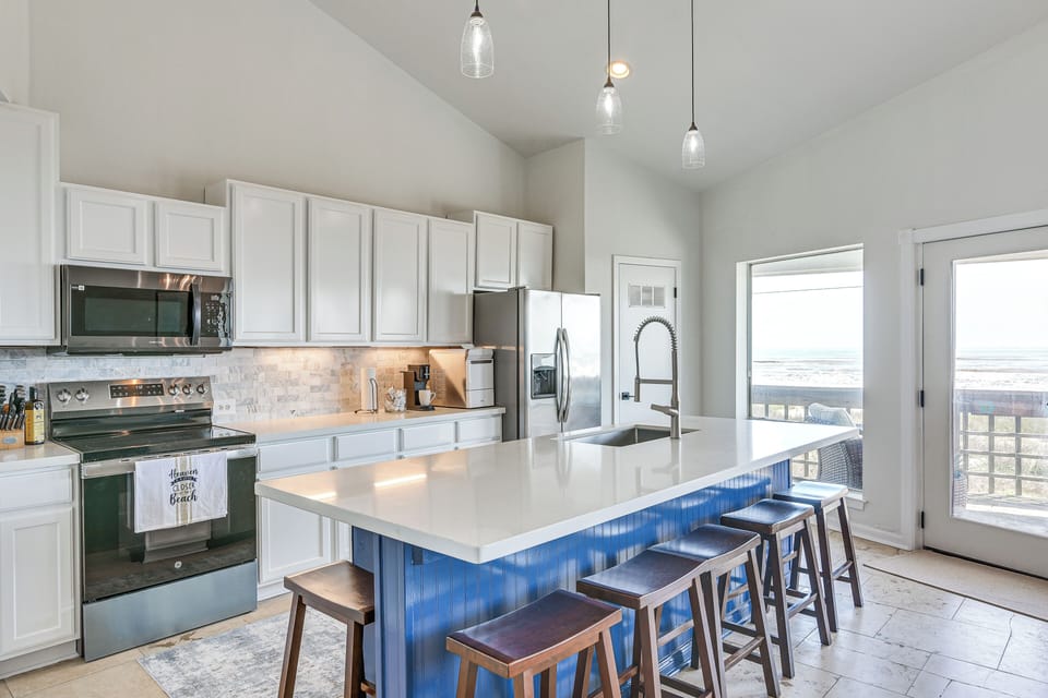 Kitchen | Cooking Basics | Dishwasher | 1st Floor