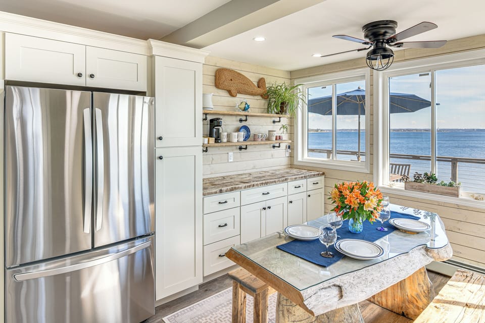 Dining Area | Dishware/Flatware | Trash Bags/Paper Towels